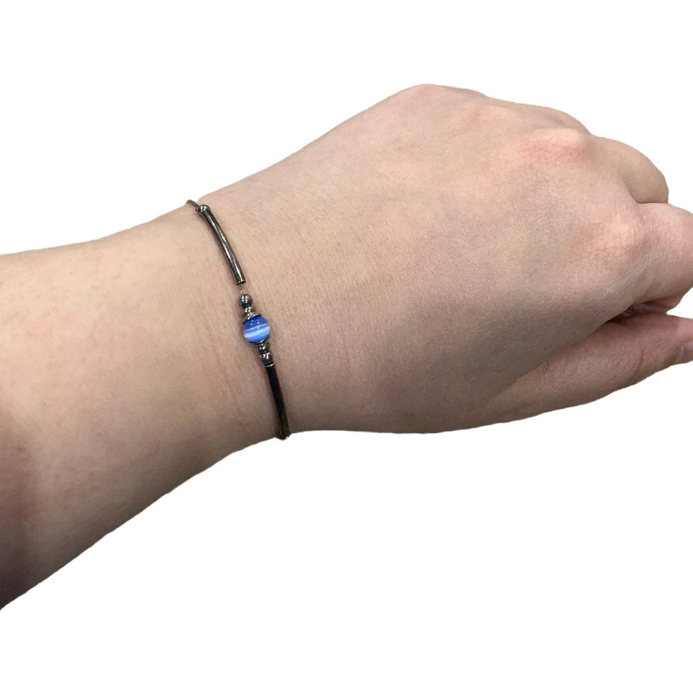 Vintage Silver Tone Blue Cat’s Eye Bar Bracelet
